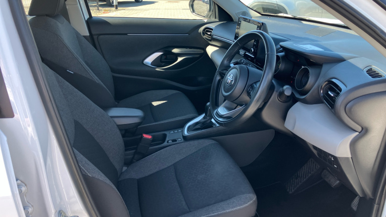 Toyota Yaris Cross 1.5 Hybrid Icon 5dr CVT Hybrid Estate
